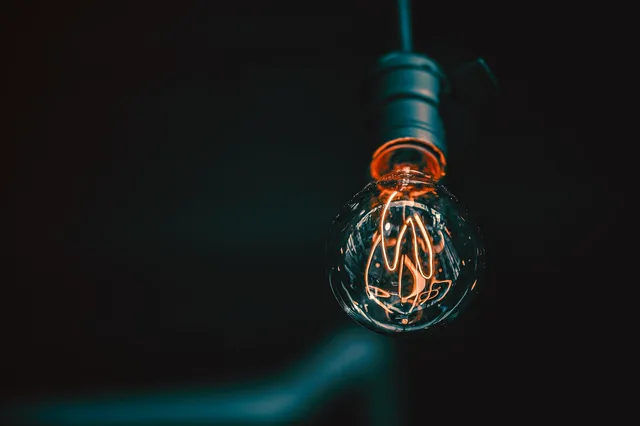 bulb, light, idea, electricity, energy, bulbs, glow, innovation, thought, lighting, design, luminous, books, question, electric, solution, power, glass, sky, nature, filament. Marknadsanalys för svenska branscher: underlag, källor och mätetal